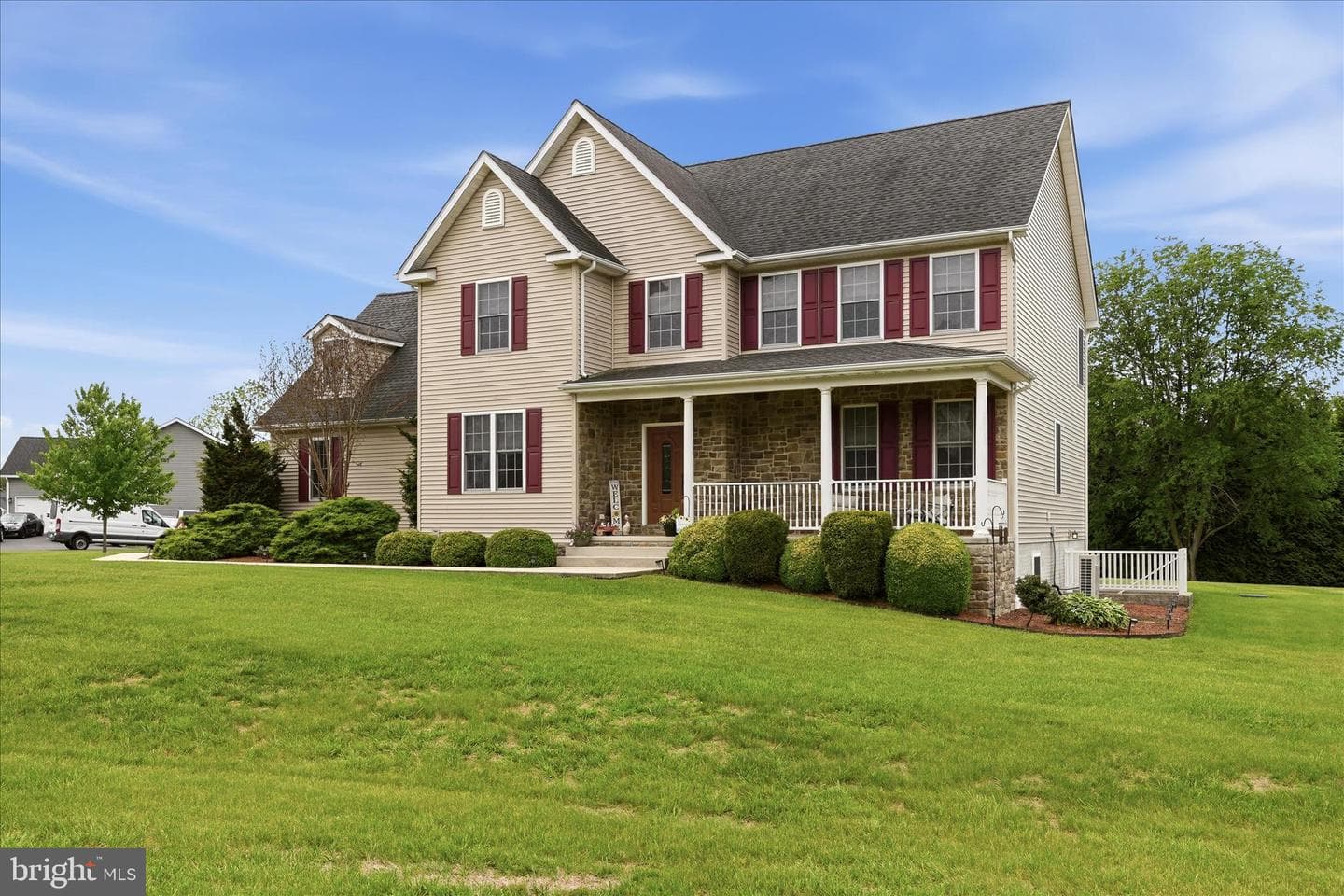 178 Stormfield Dr E photo 59