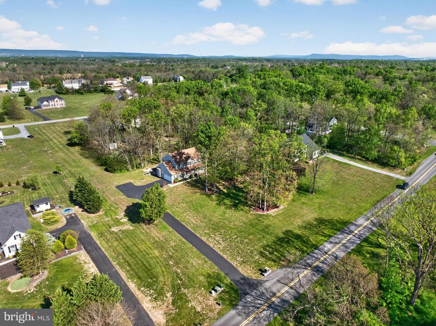 983 Files Cross Road photo 10