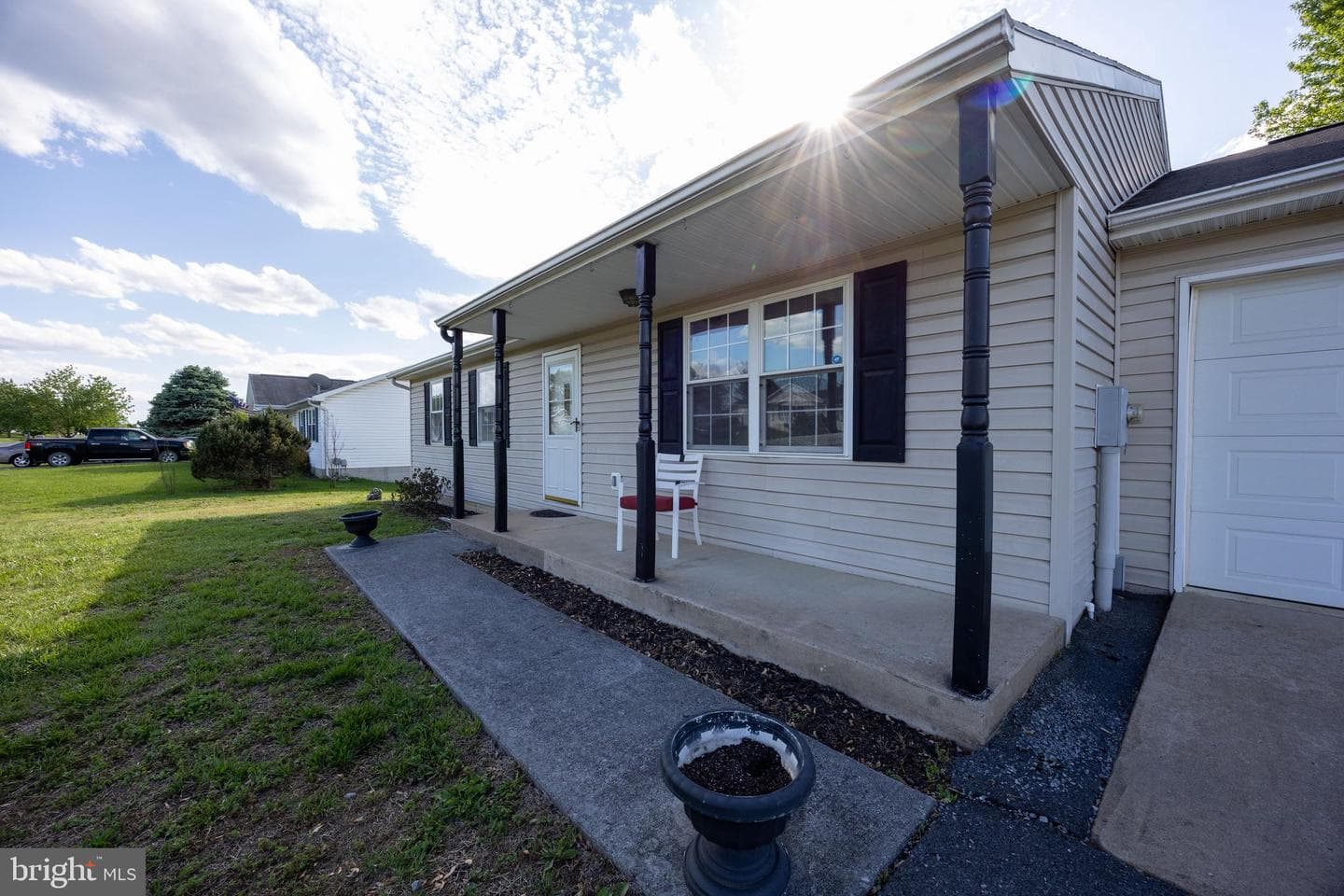 351 Mimosa Drive photo 8