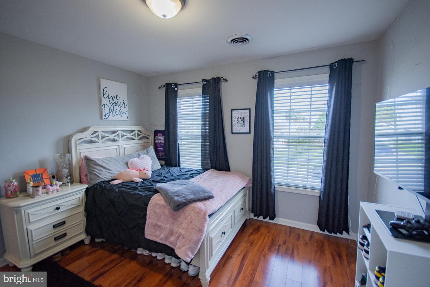 48 Toulouse Lane photo 27