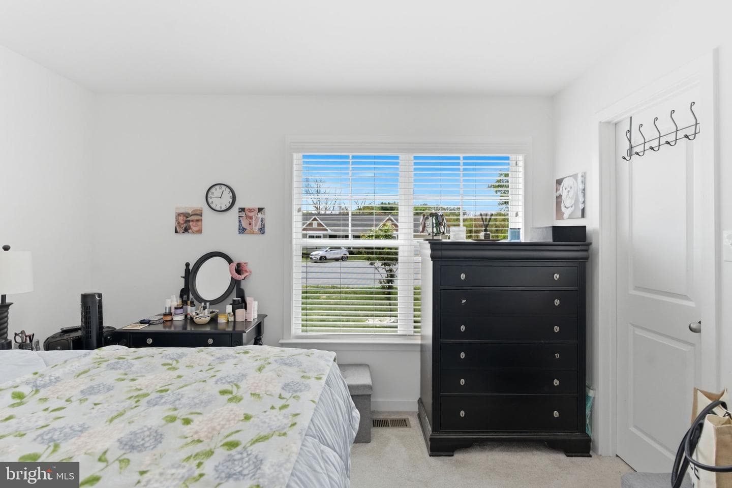 255 Quinella Court photo 21