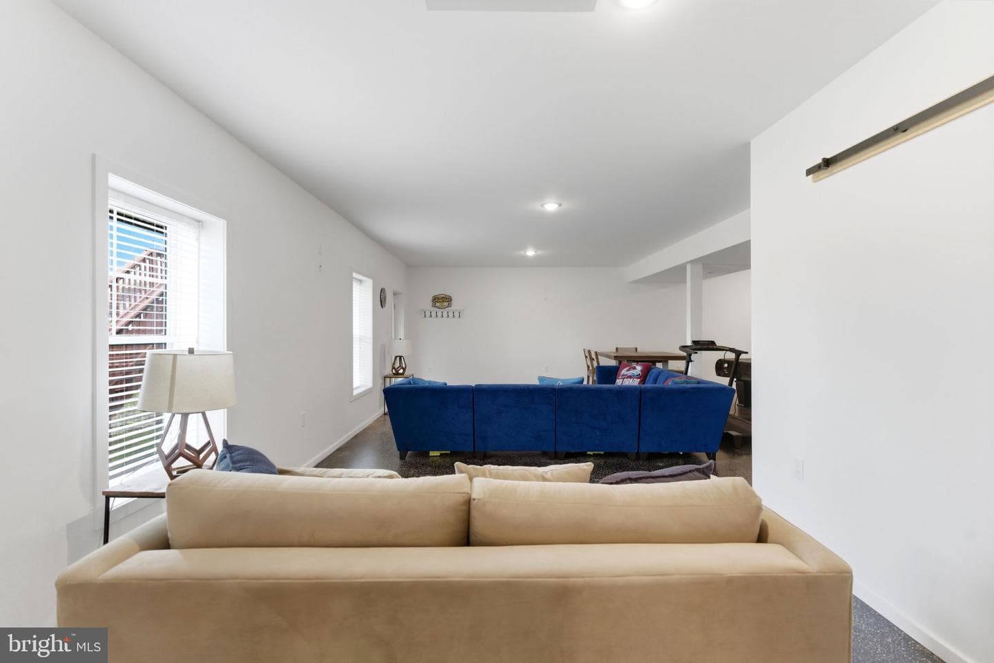 255 Quinella Court photo 29
