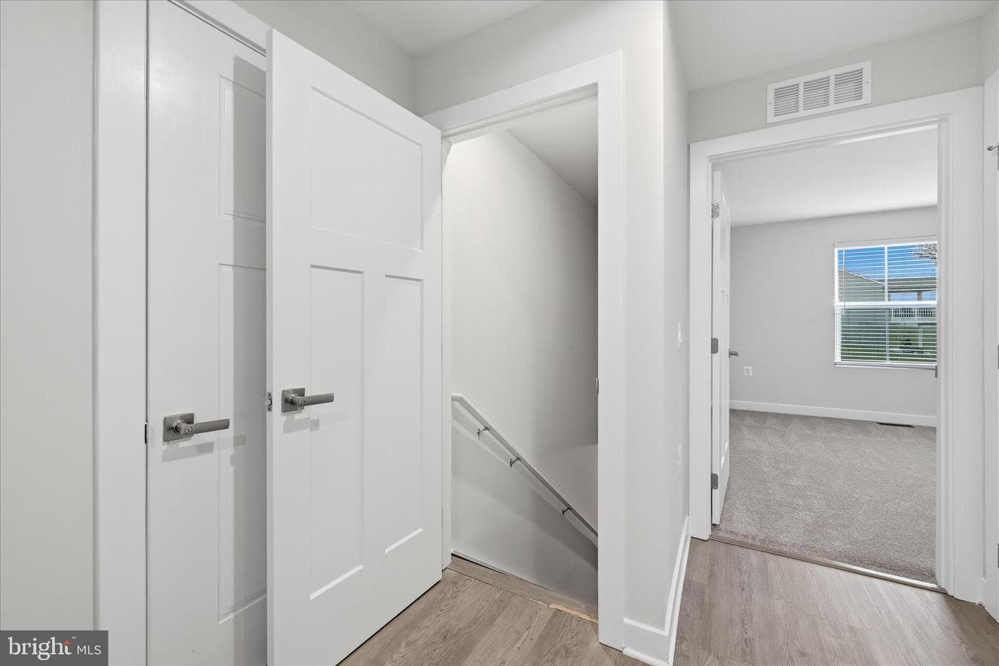 111 Hydro Road photo 26