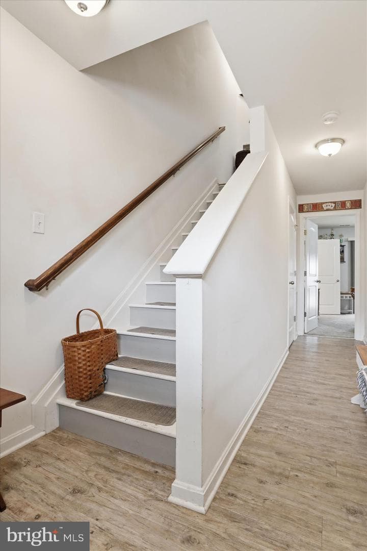 185 Magellan Drive photo 4