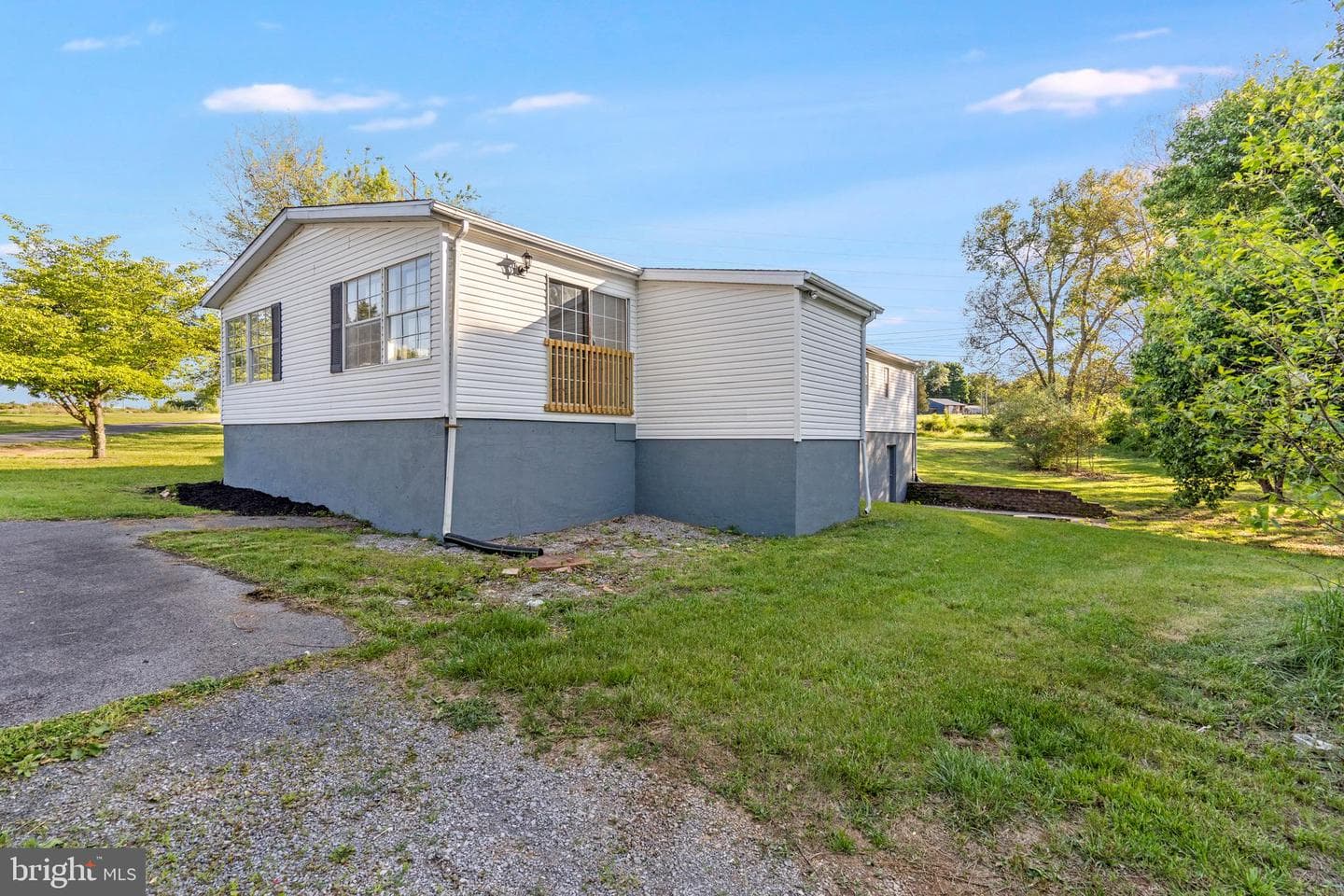 3637 Williamsport Pike photo 4