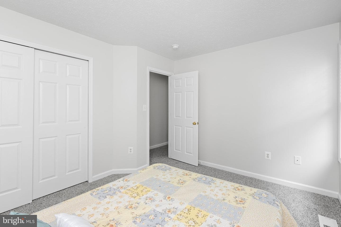 127 Thoreau Drive photo 19