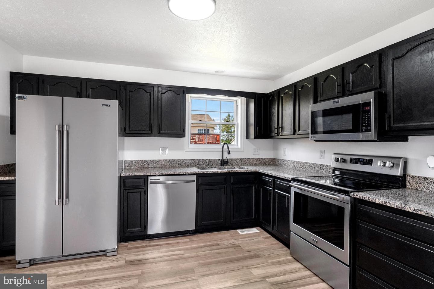140 Thayers Gull Drive photo 12