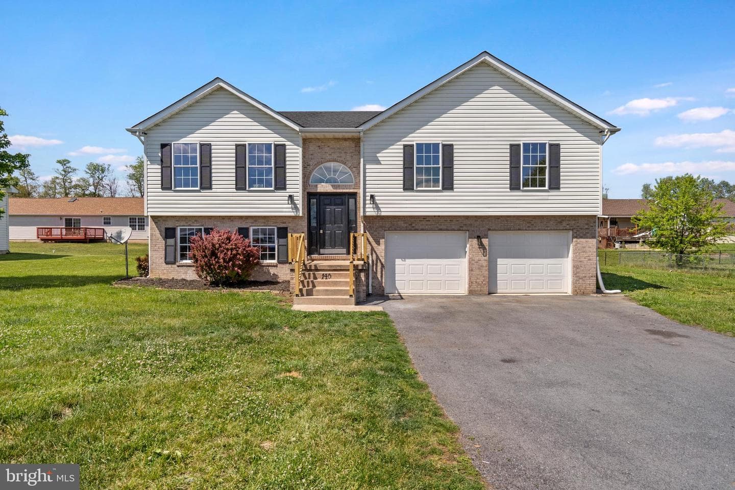 140 Thayers Gull Drive photo 2
