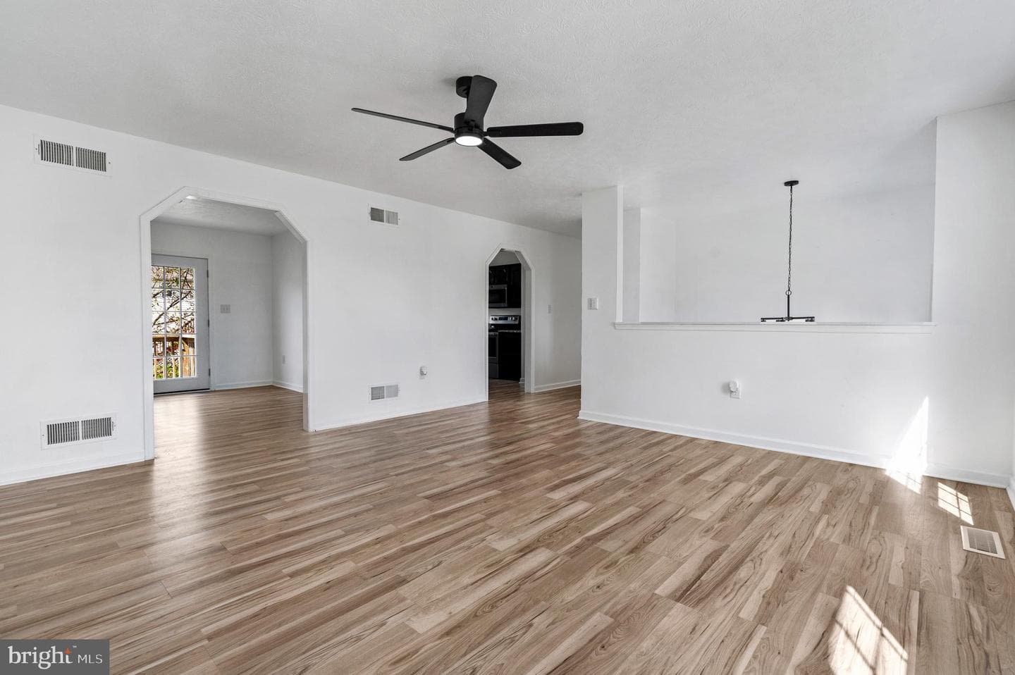 140 Thayers Gull Drive photo 6