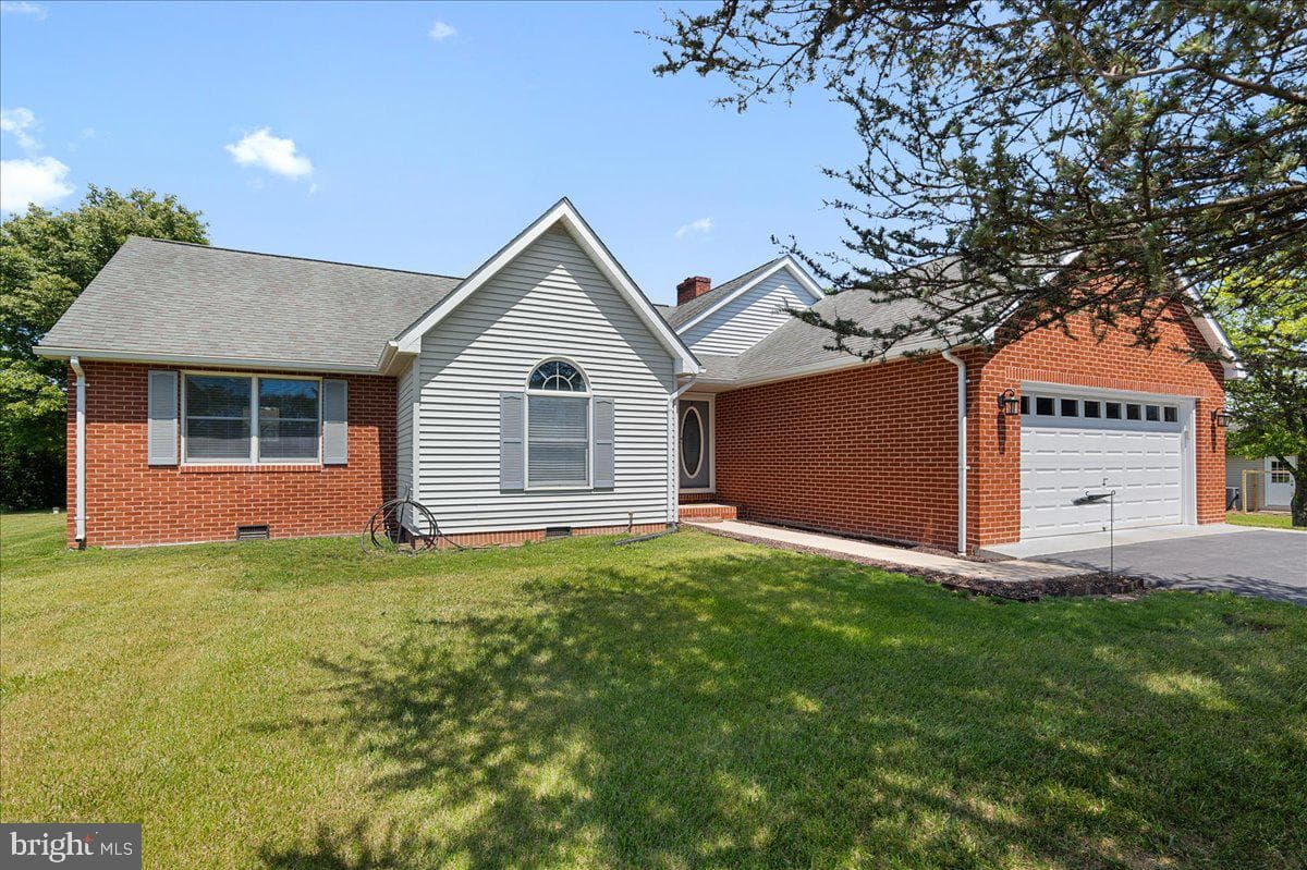 115 Montmorency Drive photo 1