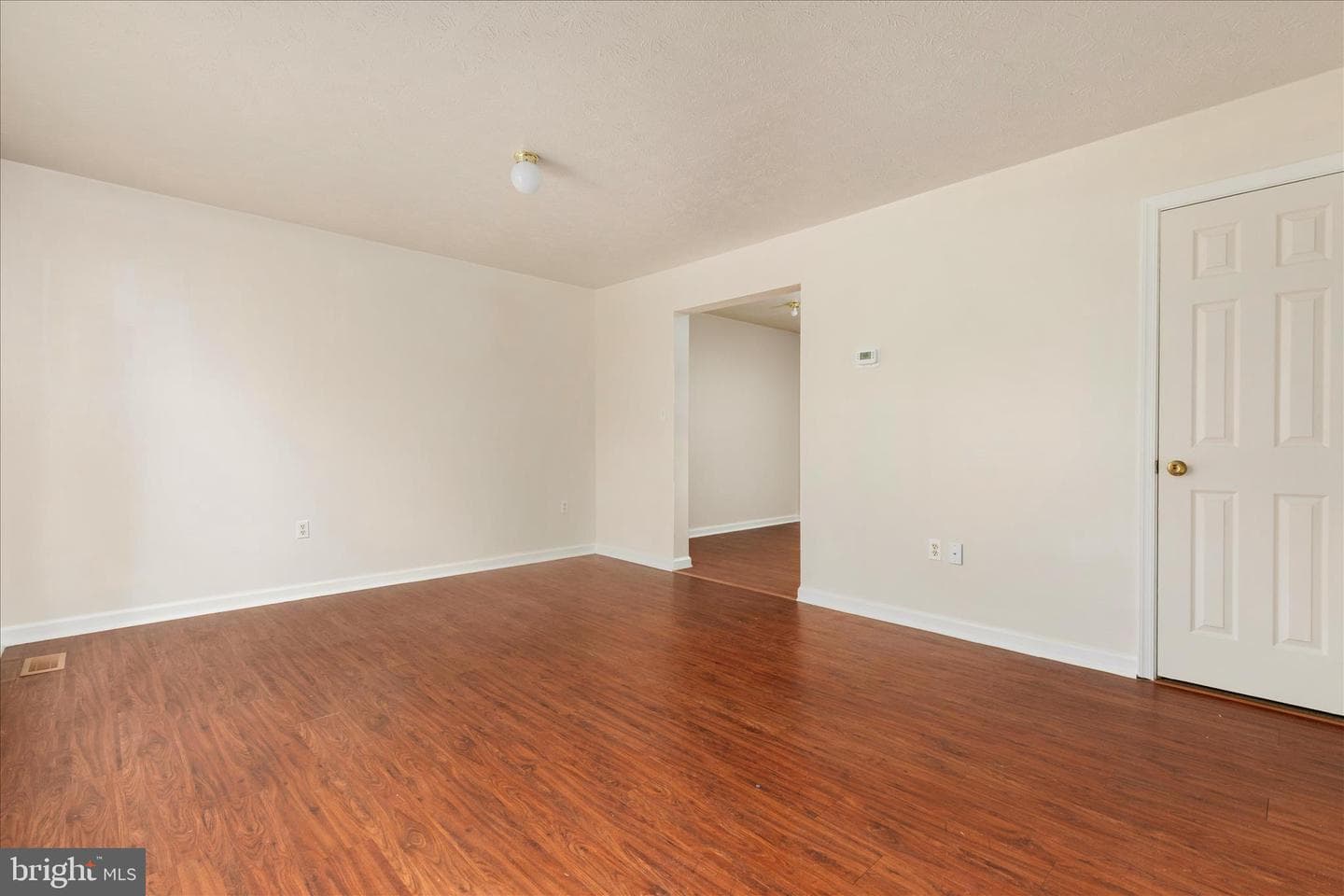 33 Dorothy Court photo 3