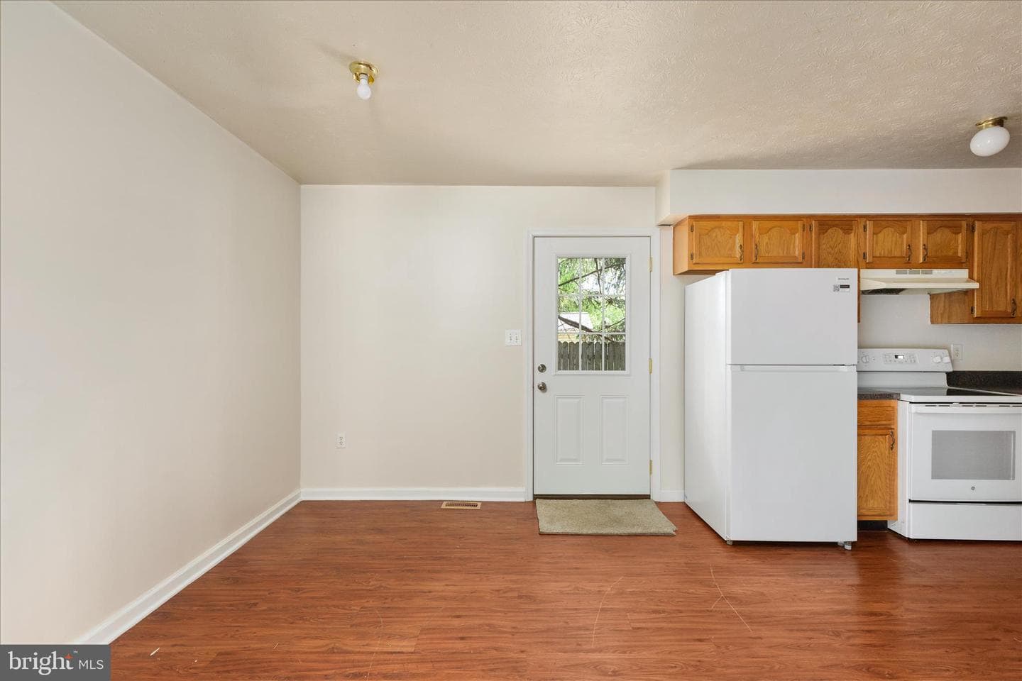 33 Dorothy Court photo 7