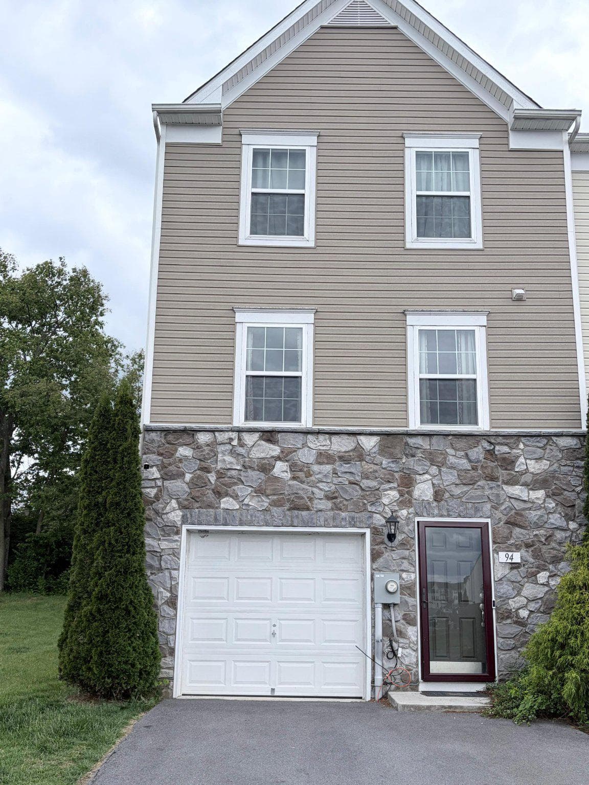 94 Teakwood Dr photo 1