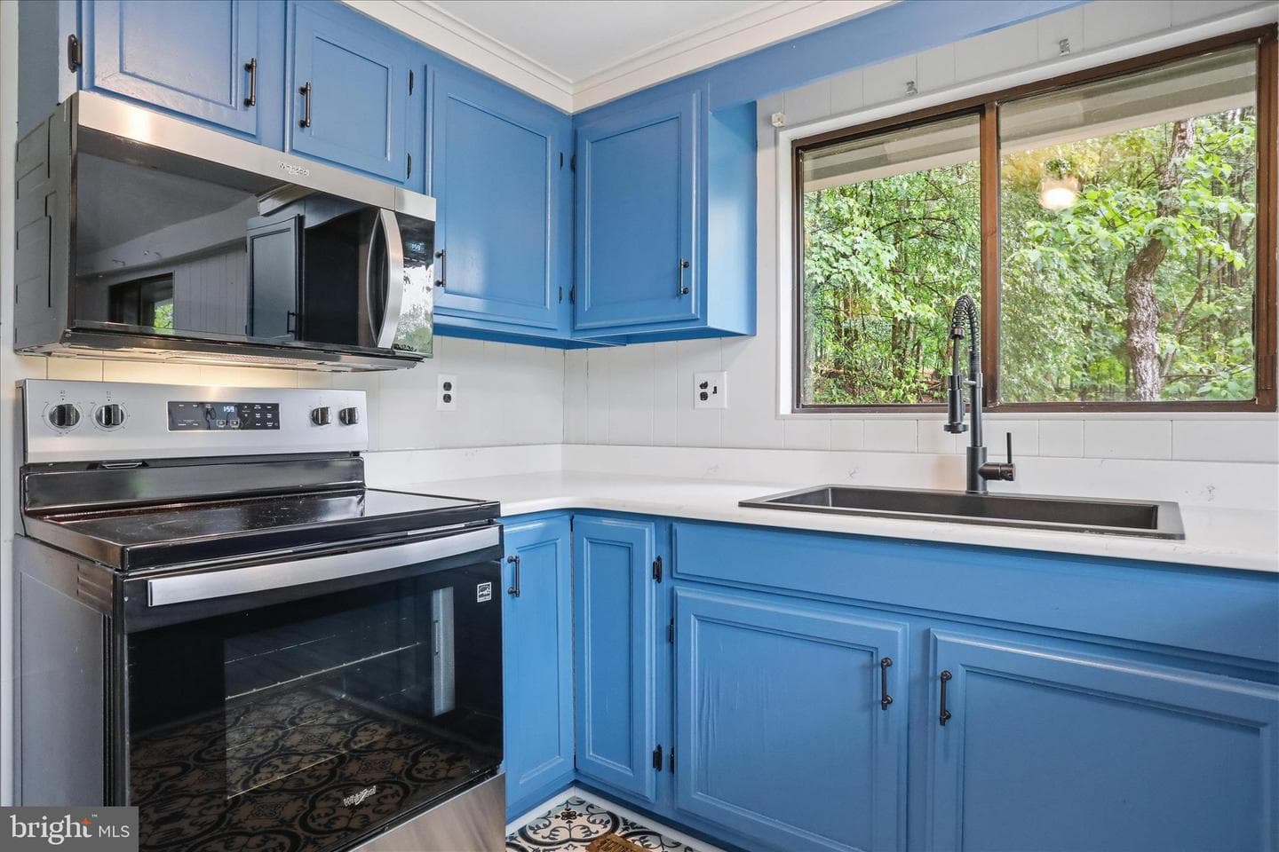 578 Walden Road photo 11