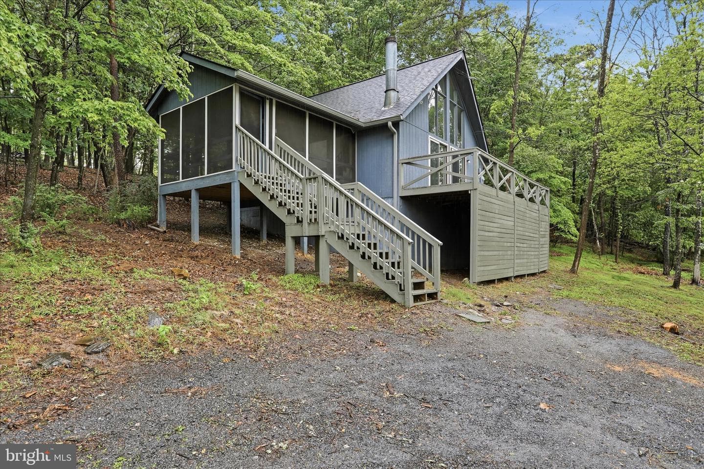 578 Walden Road photo 36