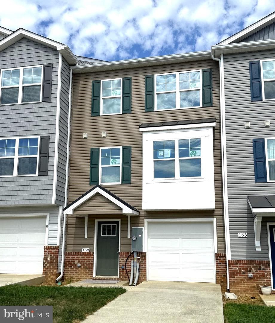 159 Olga Drive photo 2