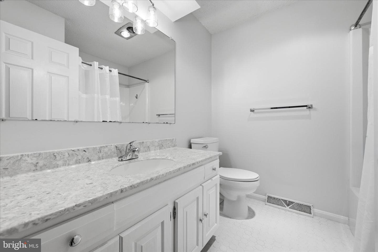 243 Tanbridge Drive photo 38
