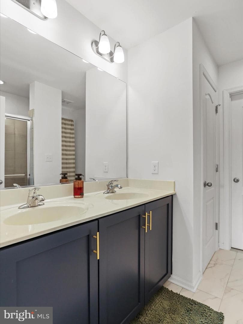 430 Eurasian Drive photo 21