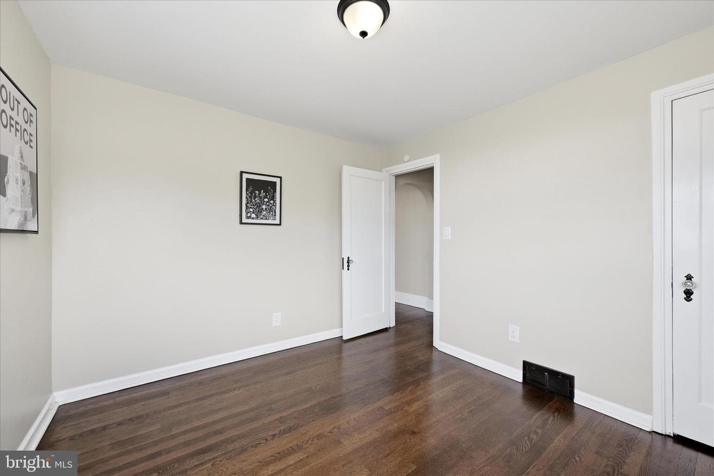 507 Wilson St photo 15
