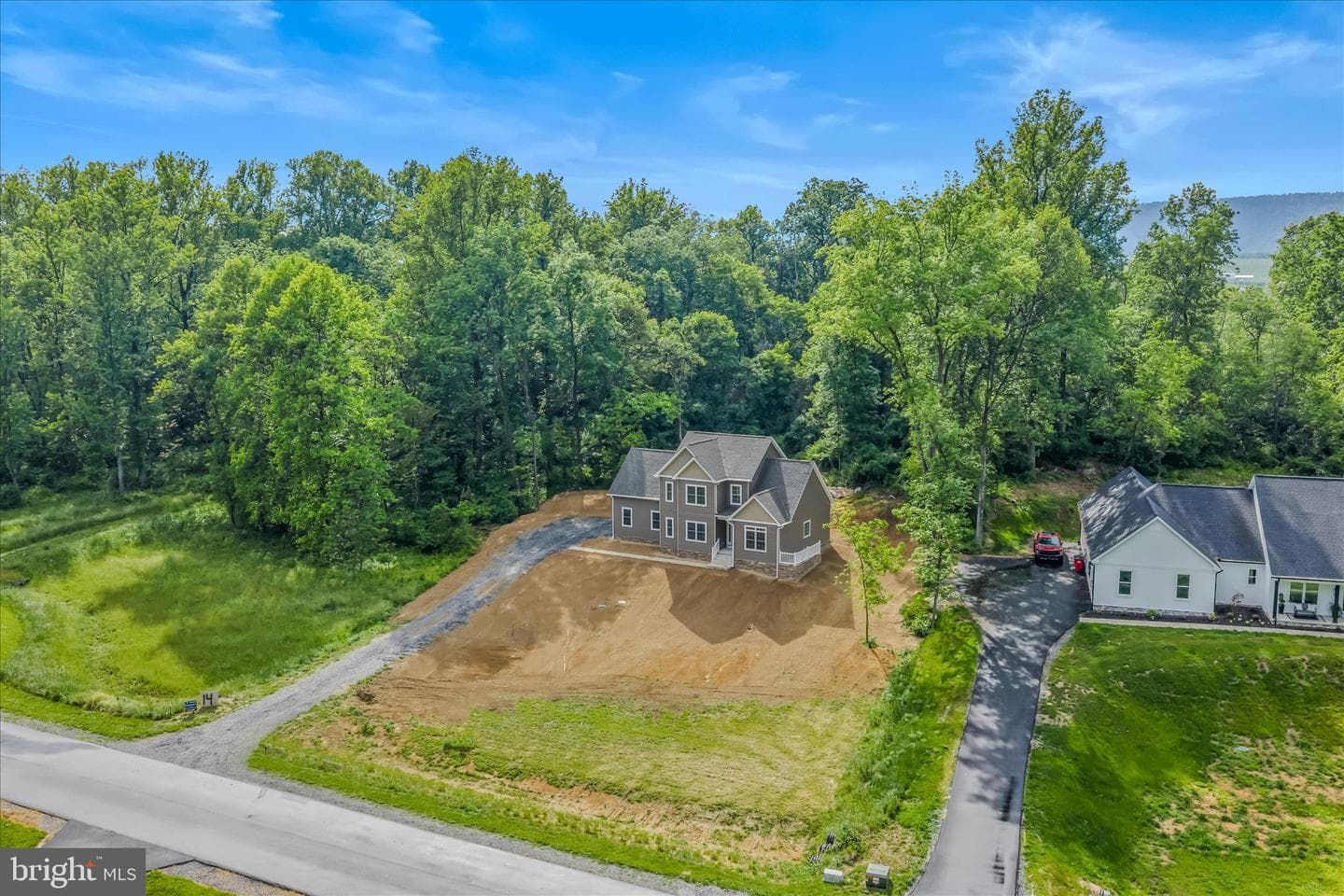84 Huntsville Court photo 48