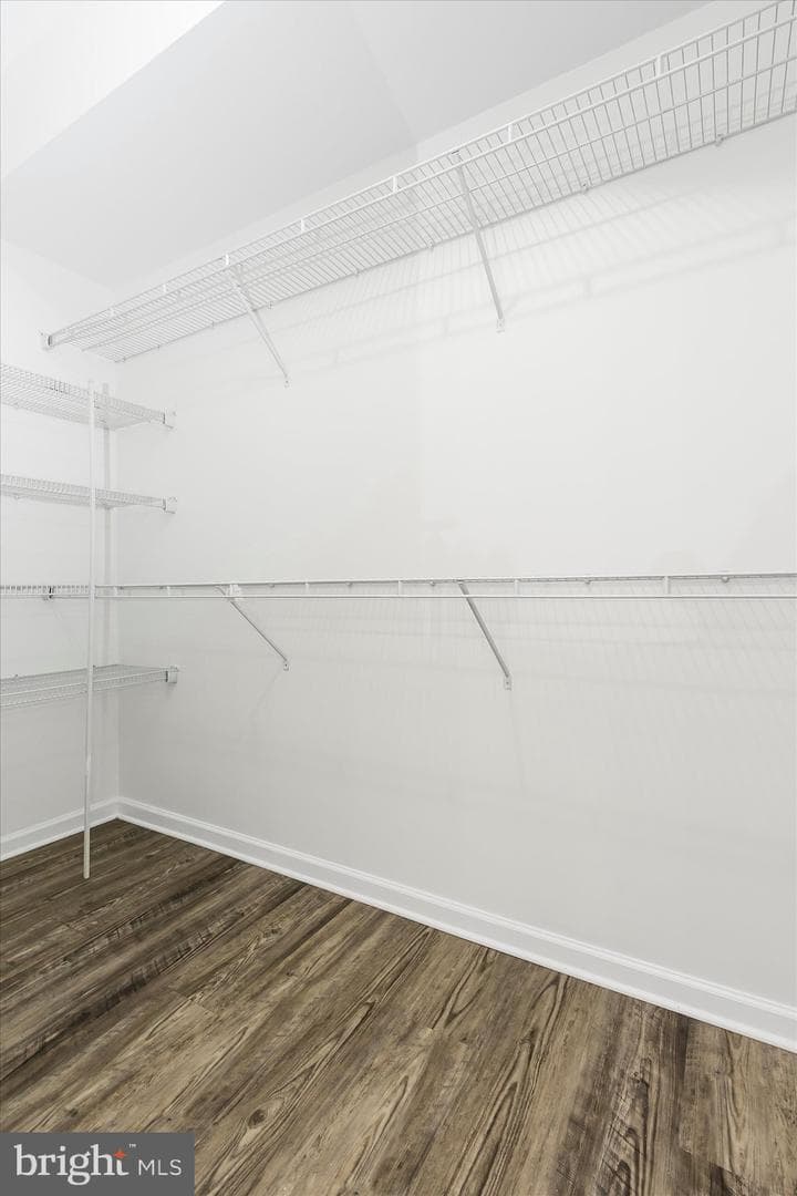 129 Strathmore Way E photo 17