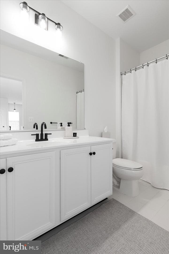 129 Strathmore Way E photo 33