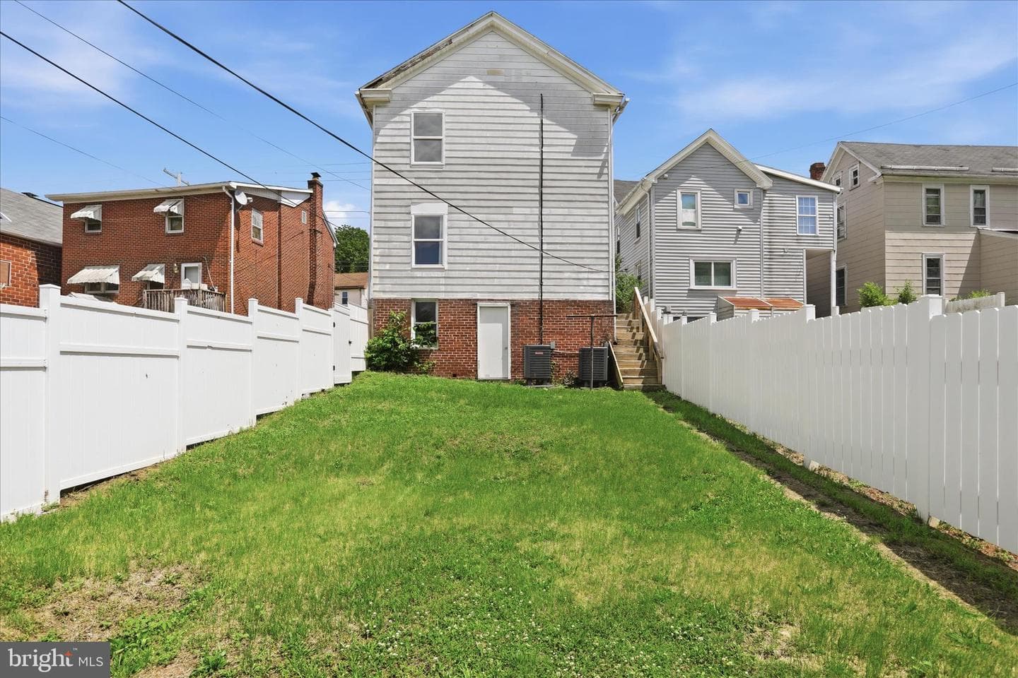 516 N High Street photo 3