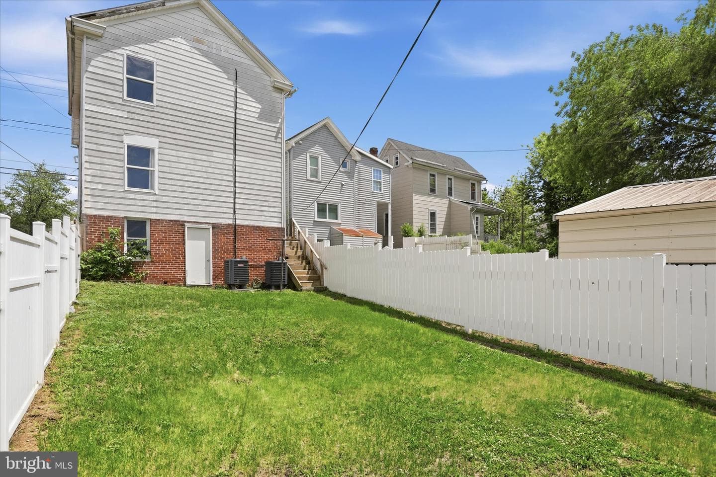 516 N High Street photo 35