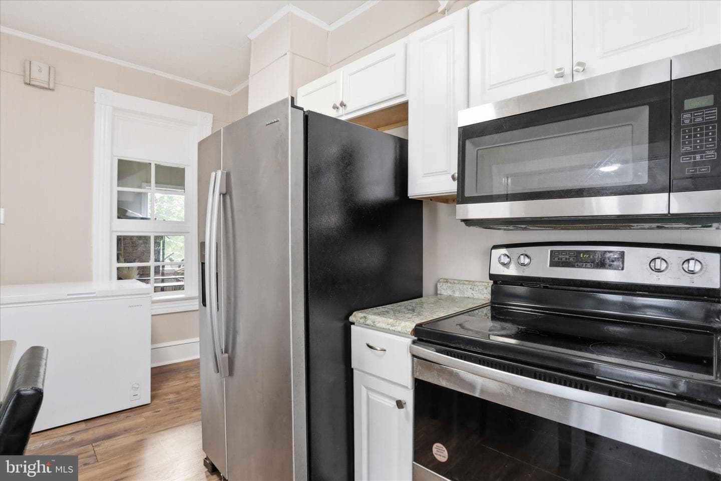516 N High Street photo 9