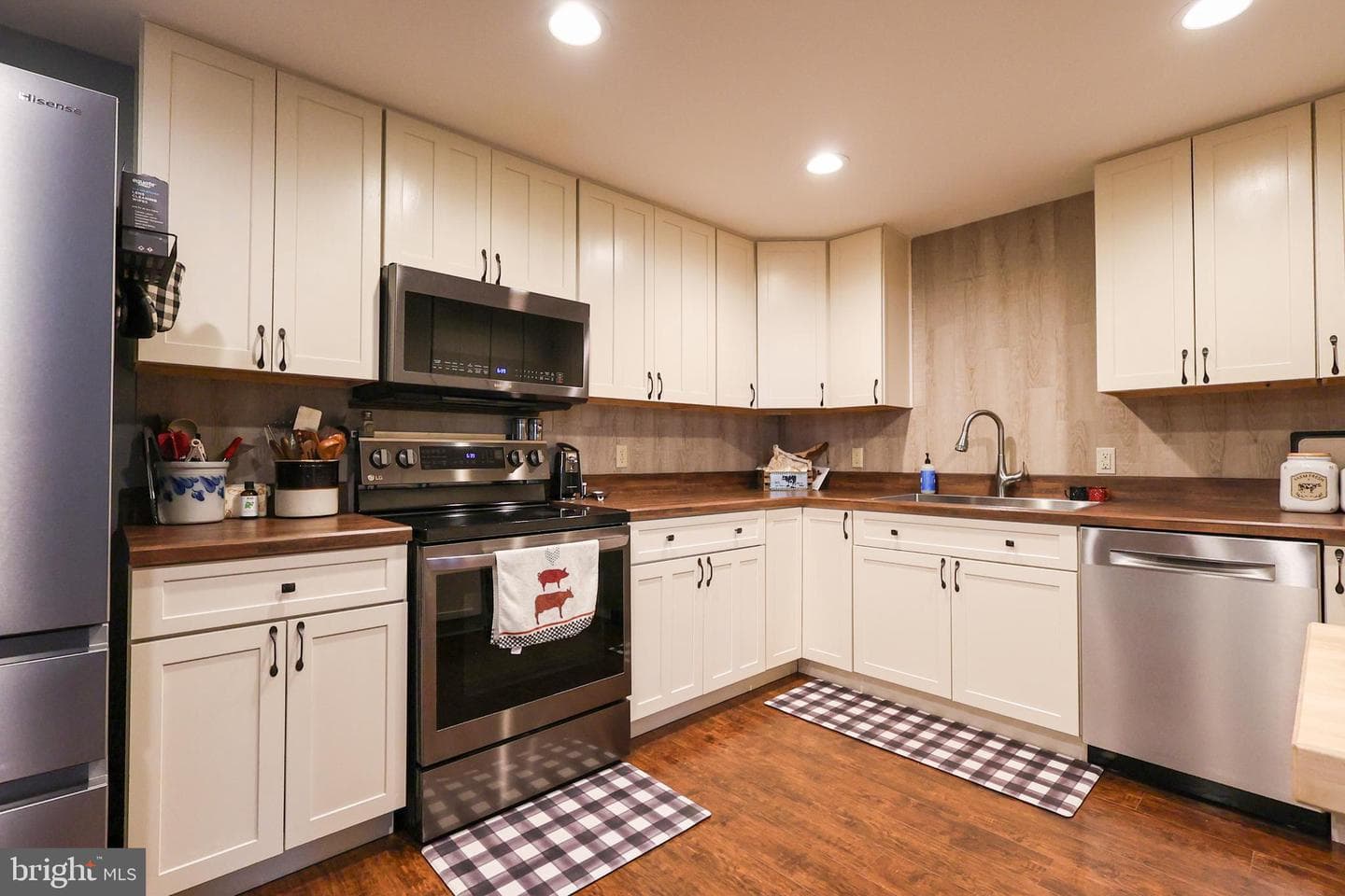 406 Hedrick Avenue photo 6