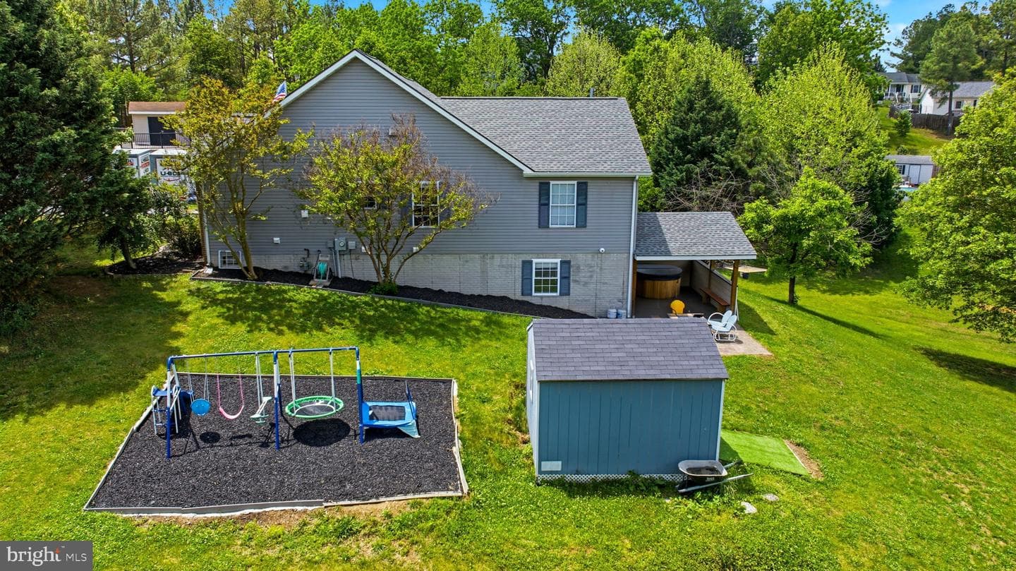 389 Grove Farm Lane photo 63