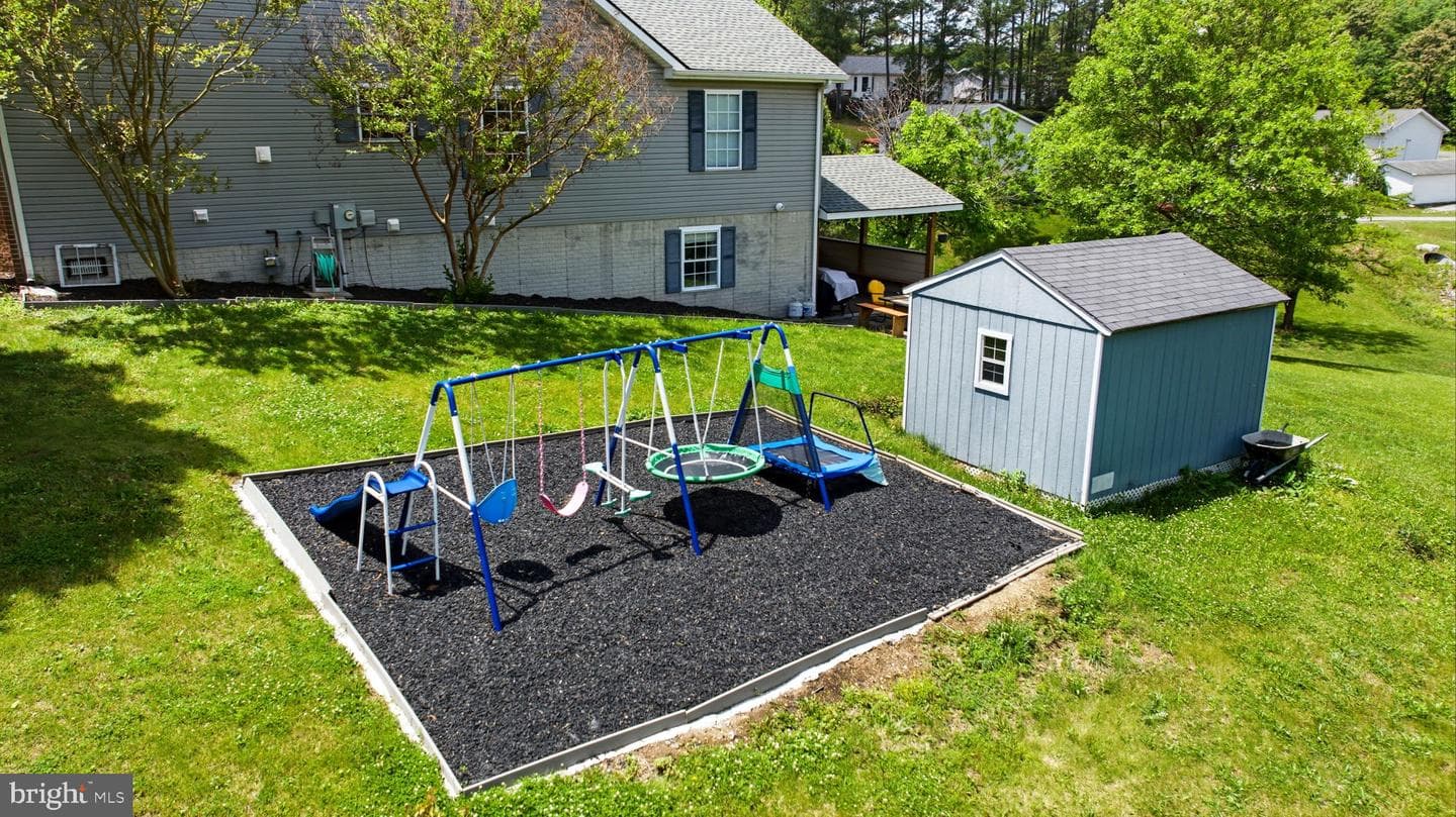389 Grove Farm Lane photo 64