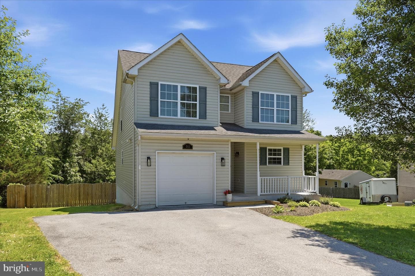 282 Ford Circle photo 8
