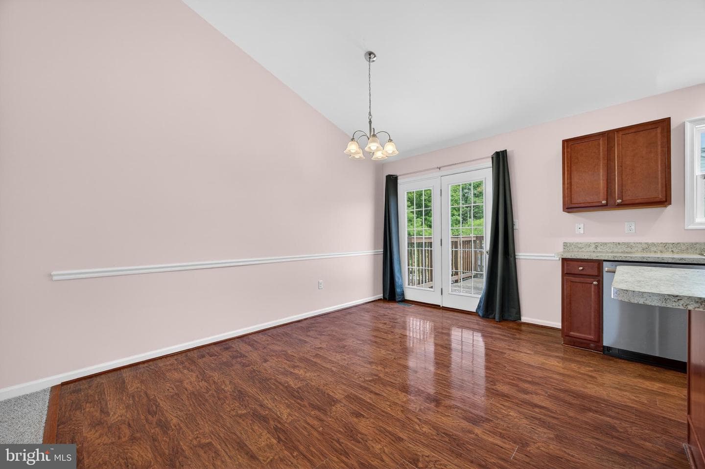 153 Eisenhower Circle photo 13