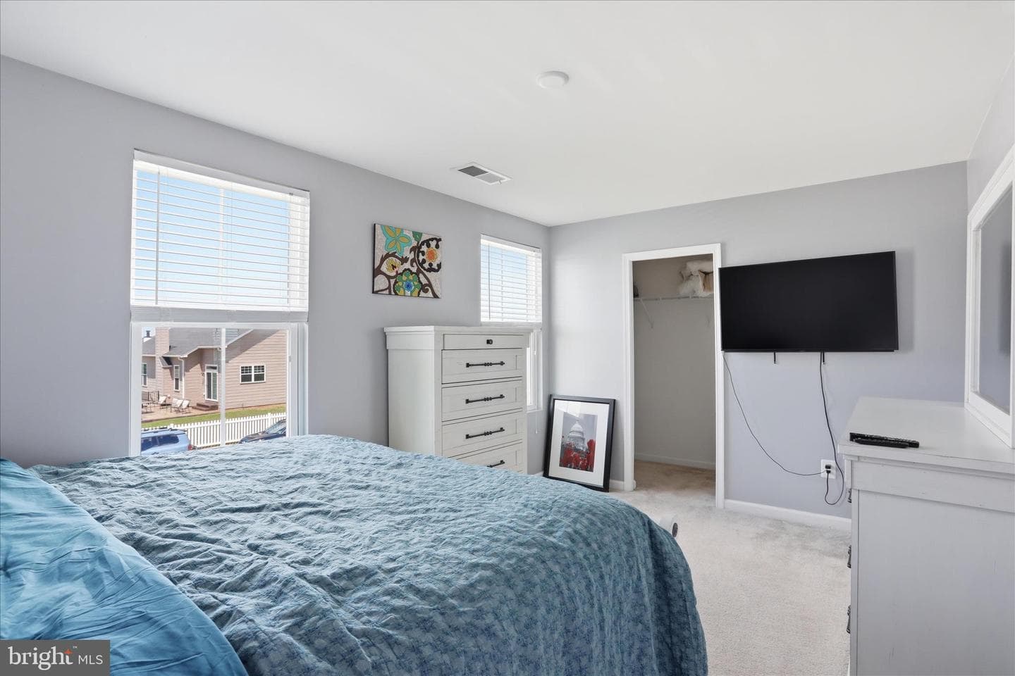 288 Aldershot Dr photo 22