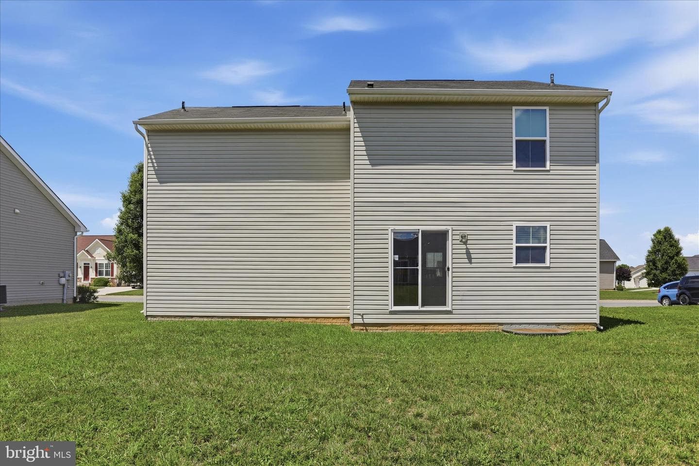 288 Aldershot Dr photo 31