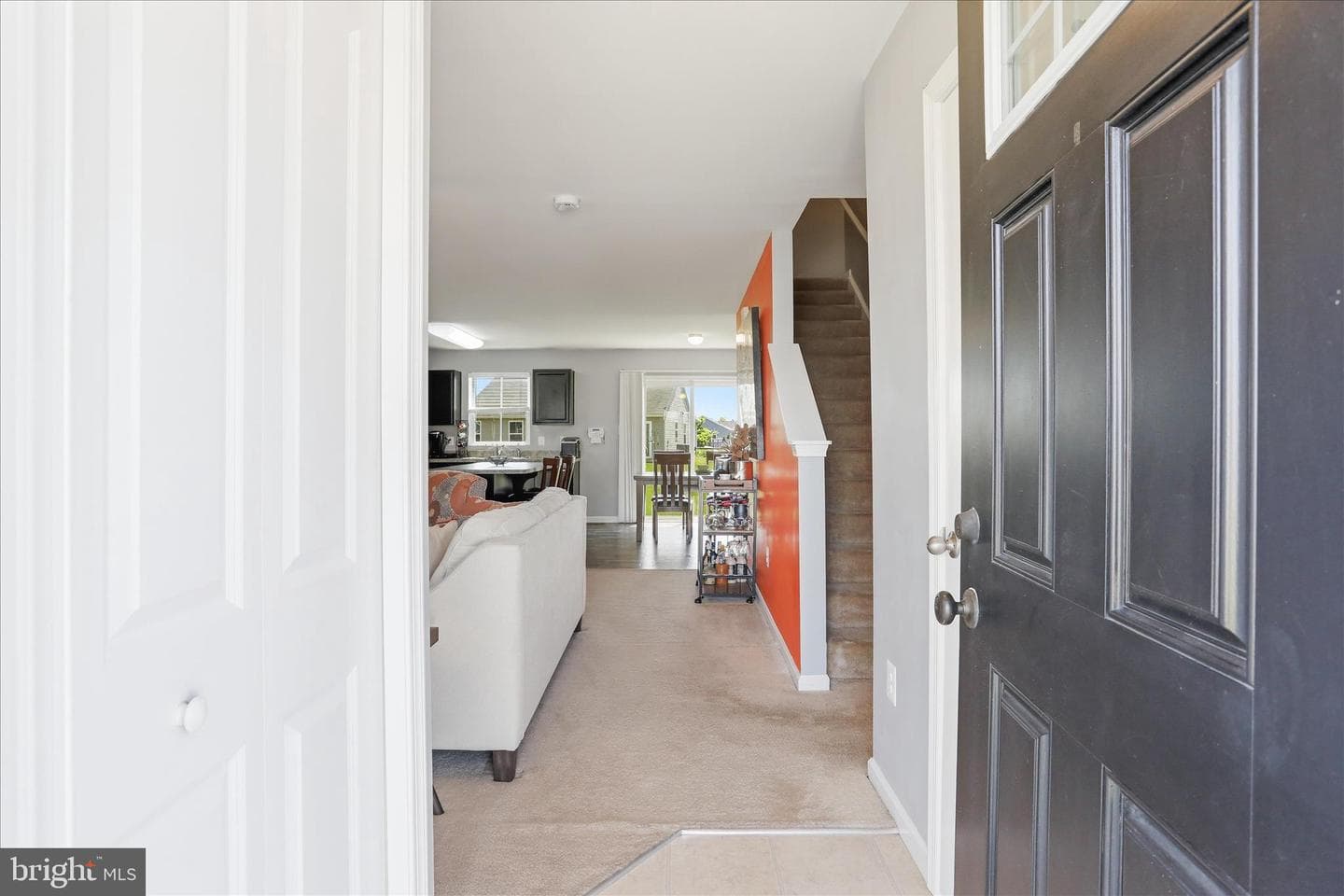 288 Aldershot Dr photo 4