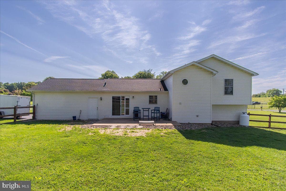 600 Canterbury Drive photo 25