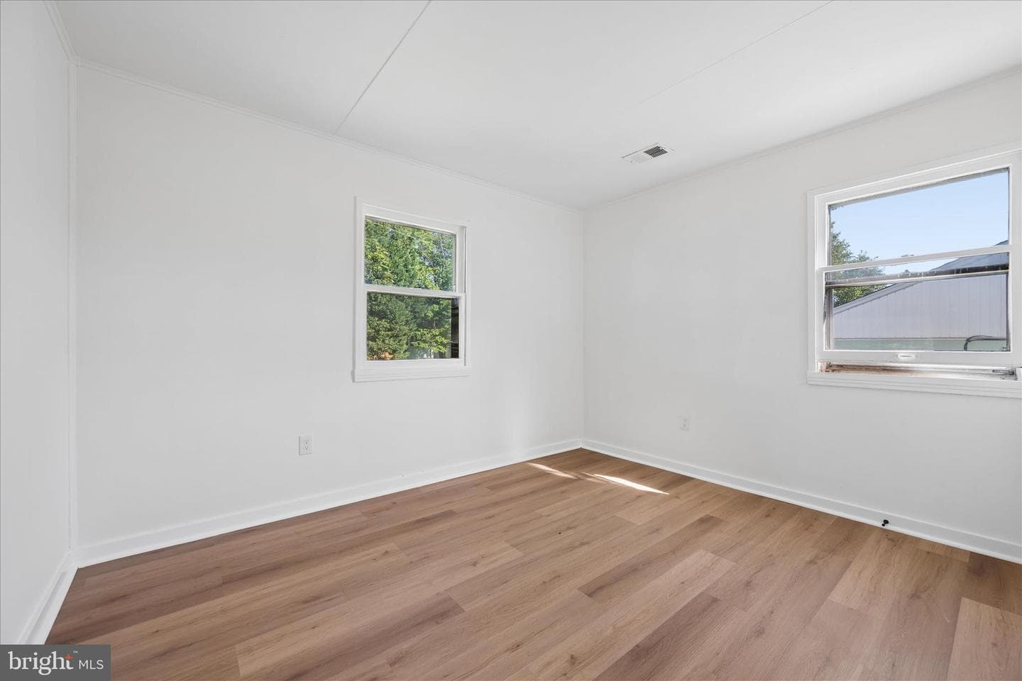 611 State Circle photo 22