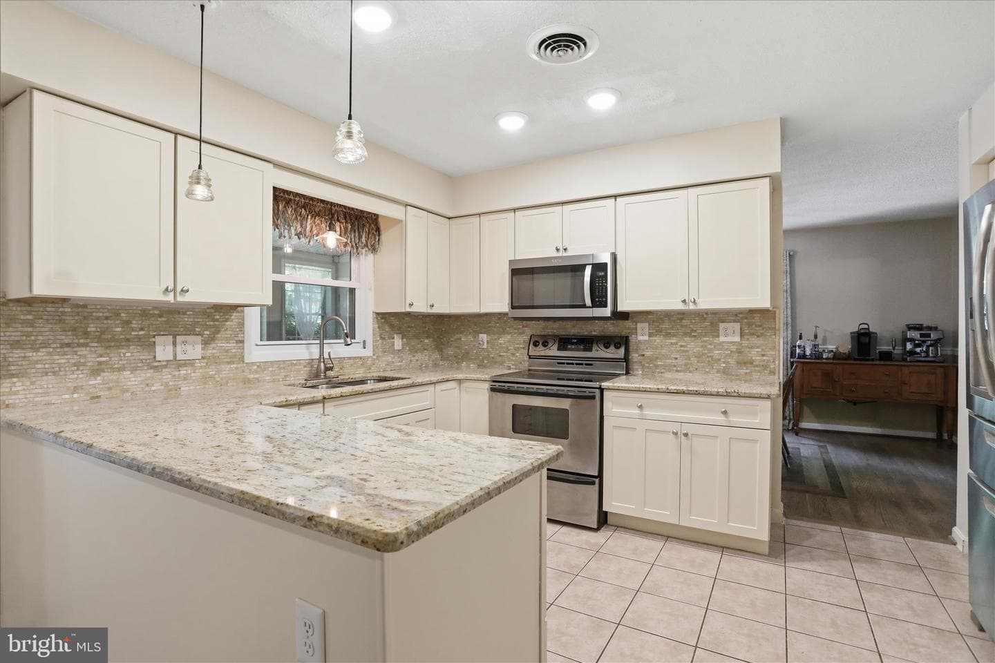 1084 Ridge Road S photo 14