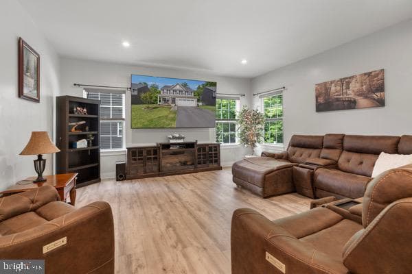 623 Rushbrook Road photo 9