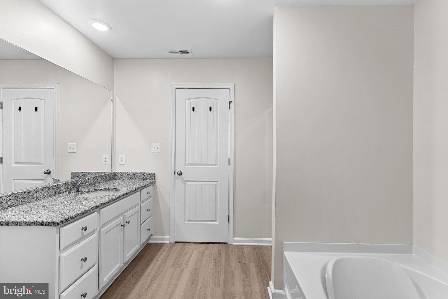 112 Cramsford Street photo 23