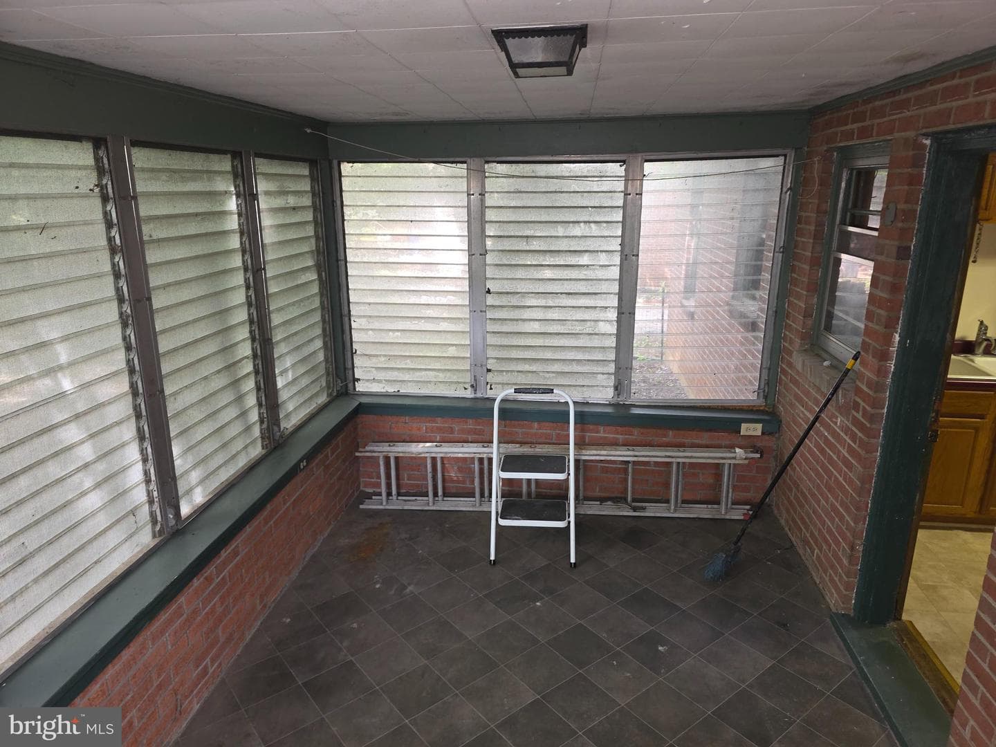 320 Hedrick Avenue photo 13