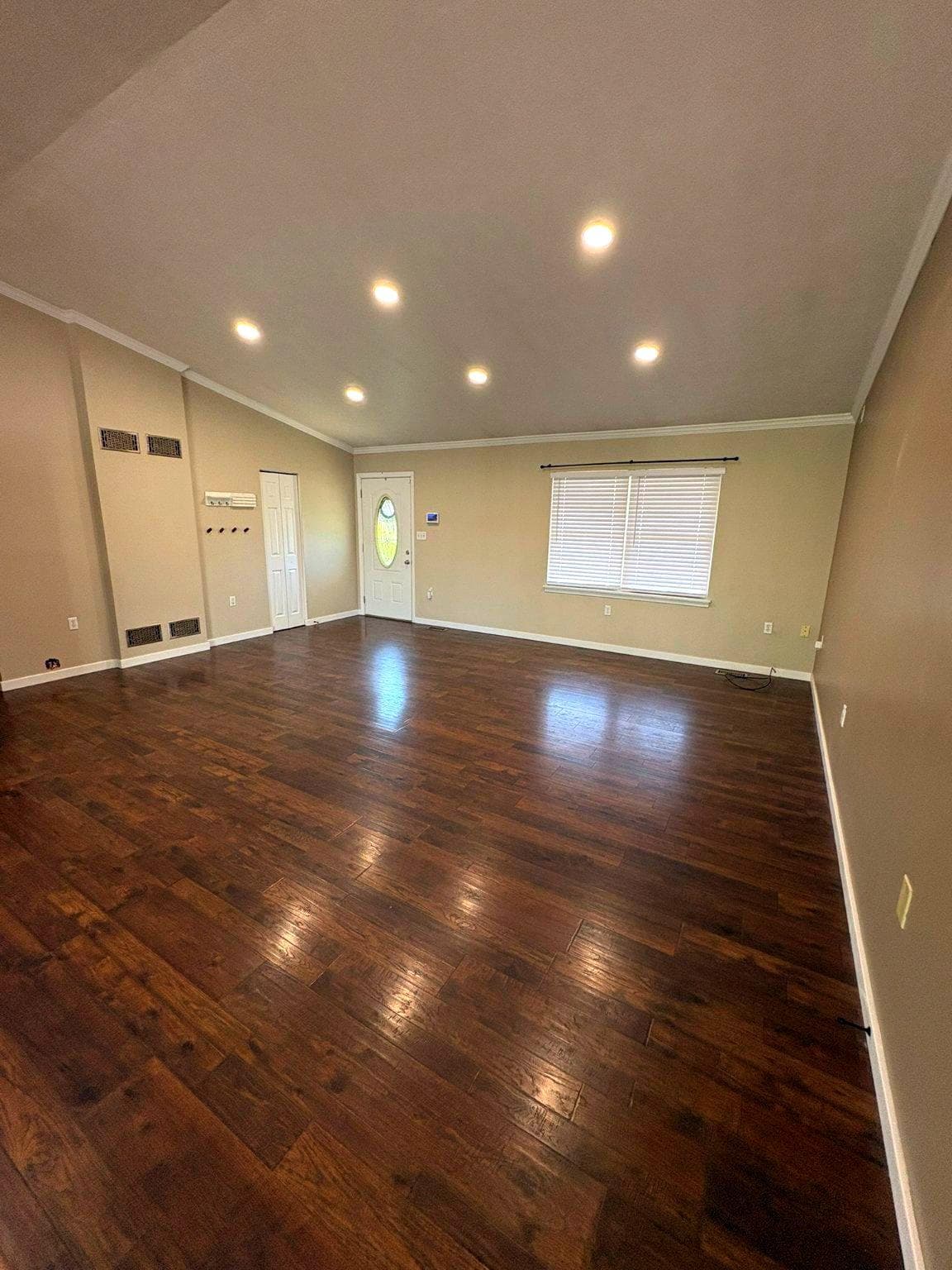271 Mimosa Drive photo 10