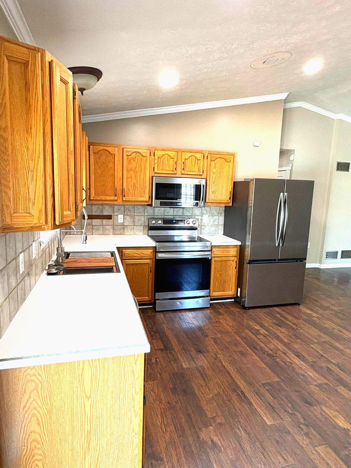 271 Mimosa Drive photo 12
