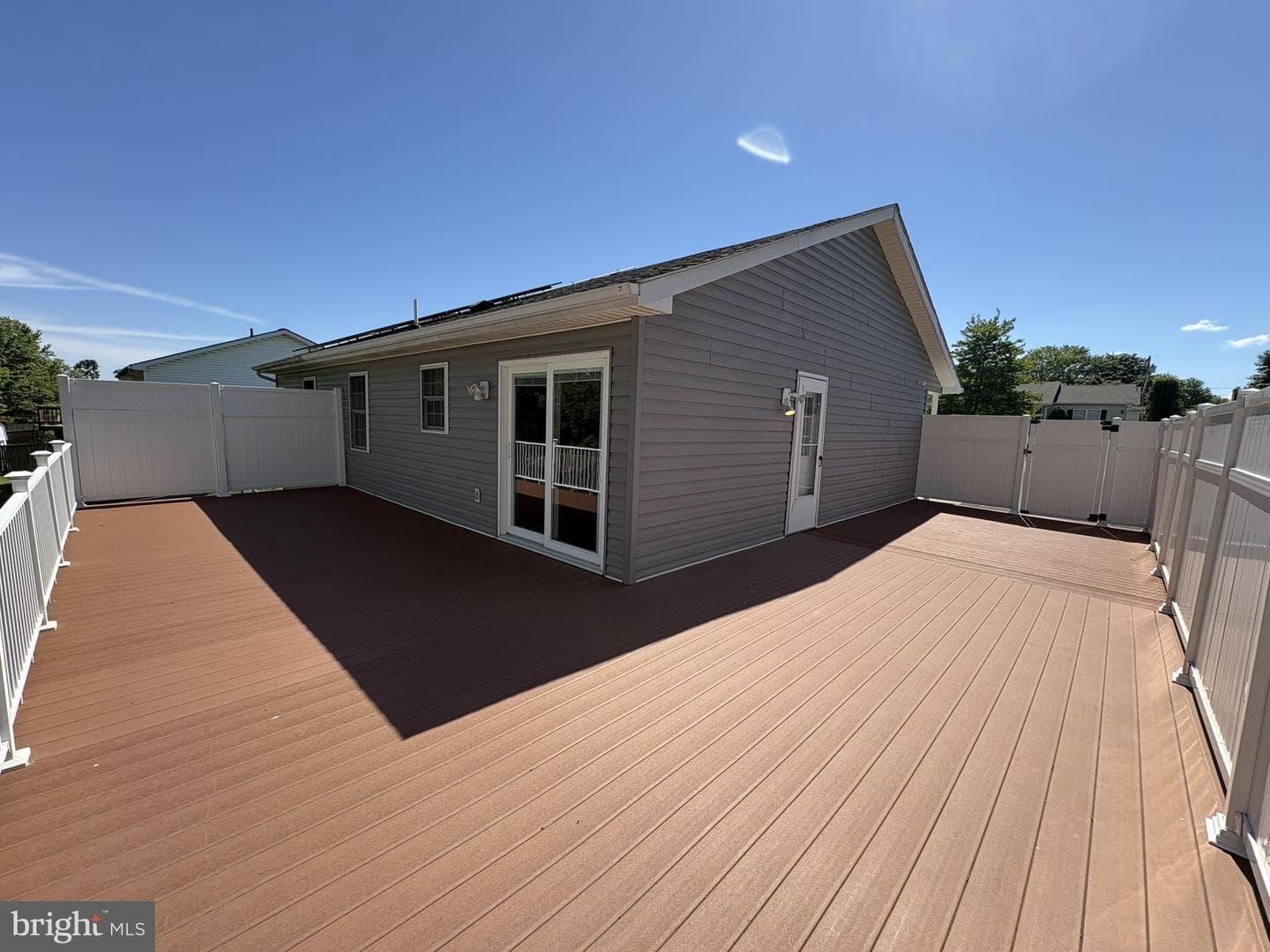 271 Mimosa Drive photo 4