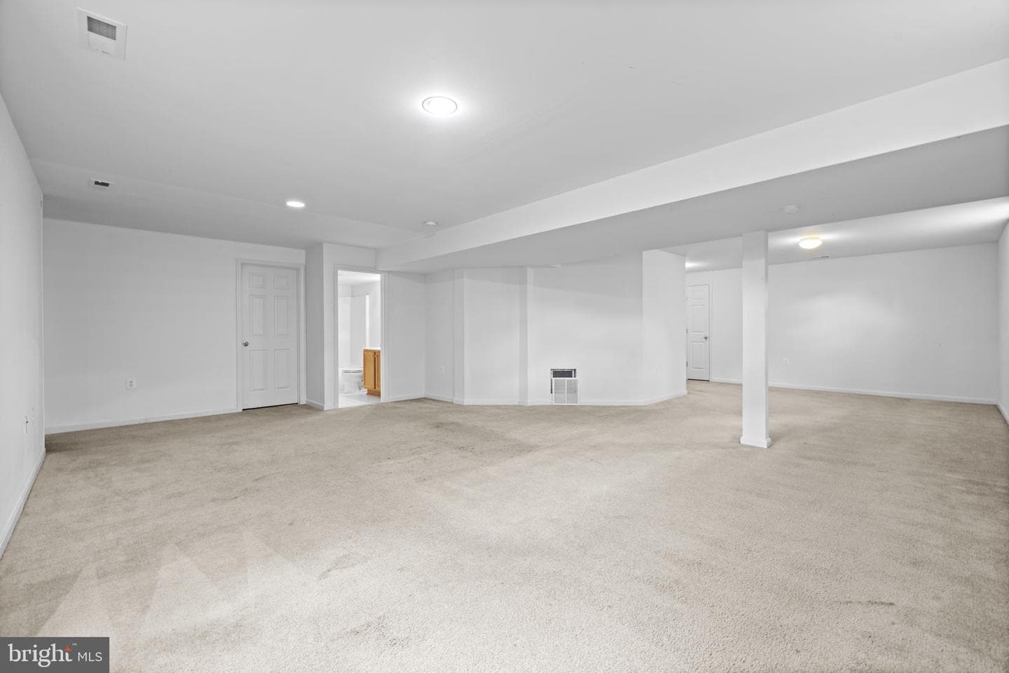 73 Thorton Hall Road photo 92