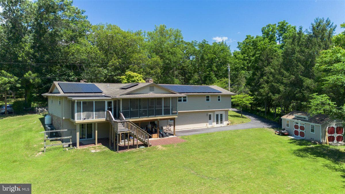 1618 Eagle School Road photo 4