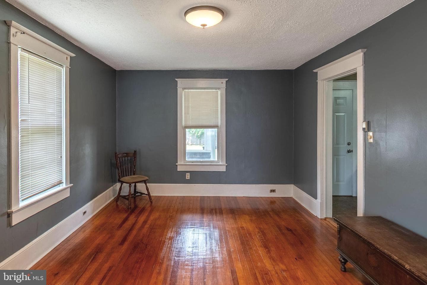 405 Porter Avenue photo 10