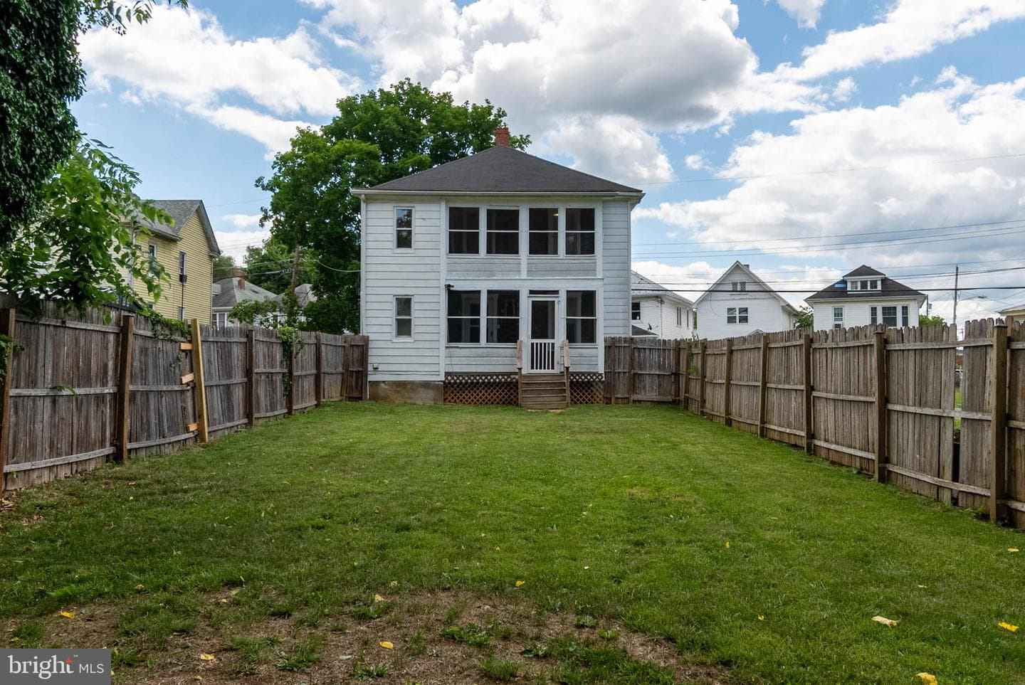 405 Porter Avenue photo 3
